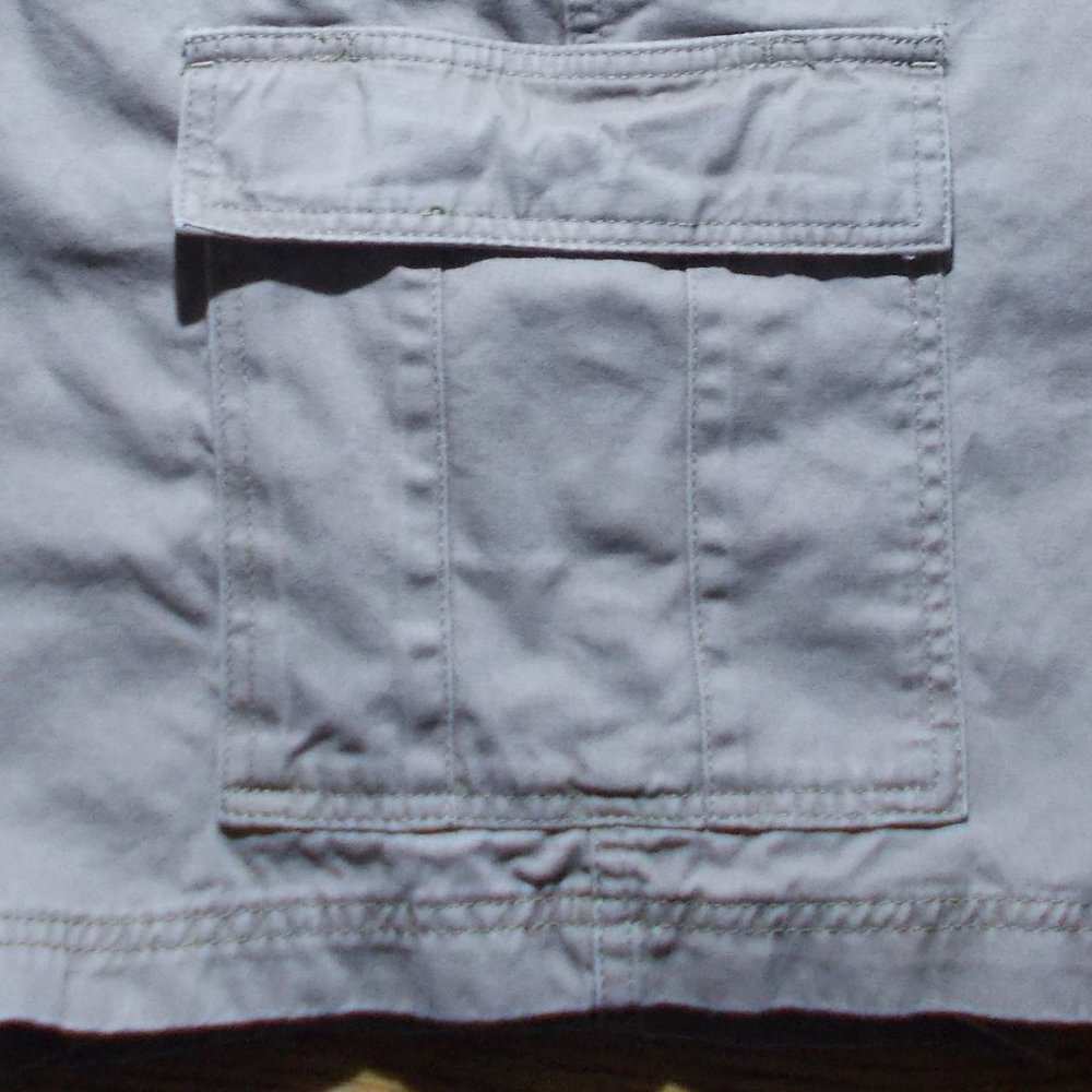 Wrangler Authentic Men's Cargo Outdoor Shorts Size 36 Color British Khaki NWOT - Picture 7 of 15